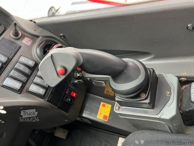 Teleskoplaster Manitou MRT 2150 + / nur 2.463h! / Funk / Gabel