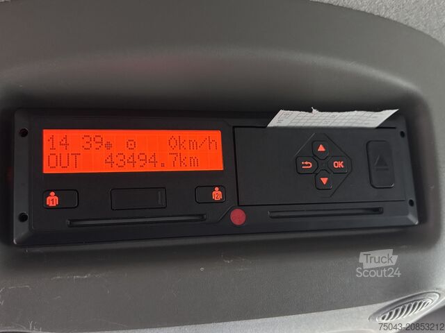 Curtain sider van Renault Master 3,5T Plane*Allrad*Klima*1.Hand*