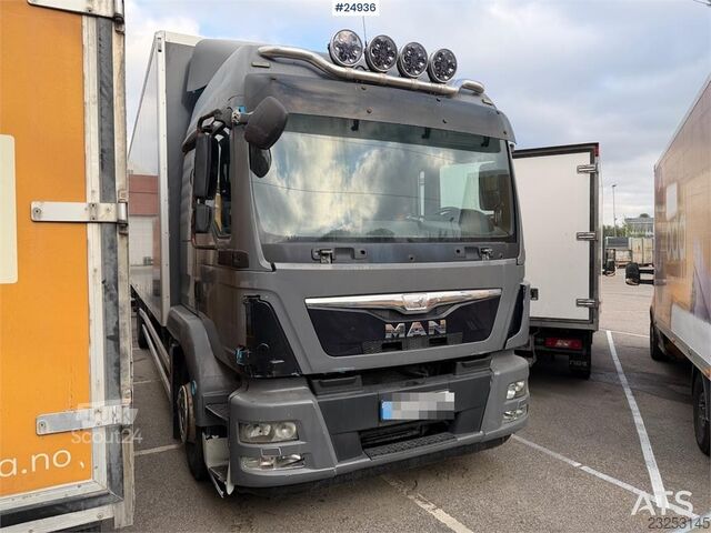 MAN TGM 18.290 – Model – Full Side Opening and Tail Li MAN TGM 18.290 – Model – Full Side Opening and Tail Li