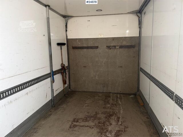  MAN TGM 18.290 4x2 Box van w/ Full side opening - 255,