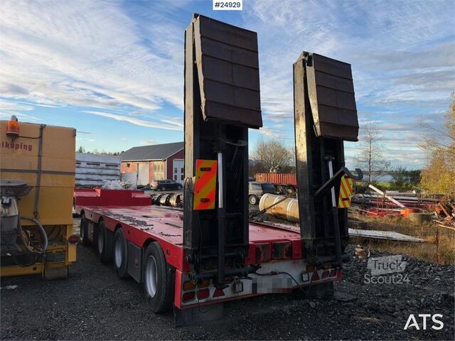  Vang SHSL 1111 Machinery semi-trailer with hydraulic ra
