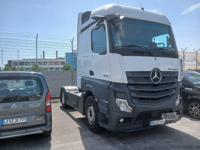 Standart çekici ünitesi MERCEDES-BENZ Actros 1845 L