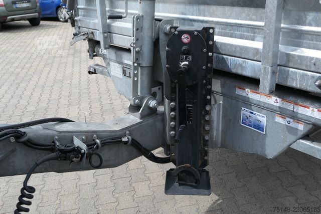 Kolmisuuntainen kippiperävaunu MÖSLEIN TTD 19, Tandem, Rampen, Verzinkt, 19to., SAF