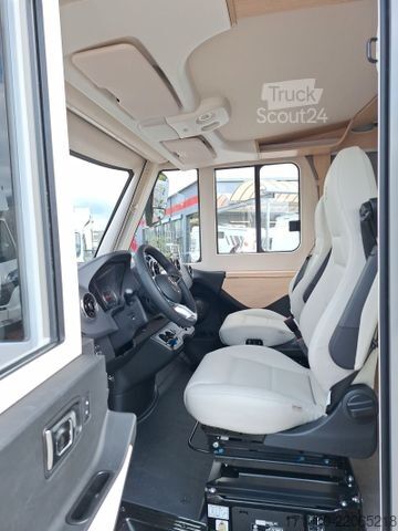 Camping-car intégral HYMER/ERIBA B-Klasse ML I BlackLine 880 5 Sitzplätze