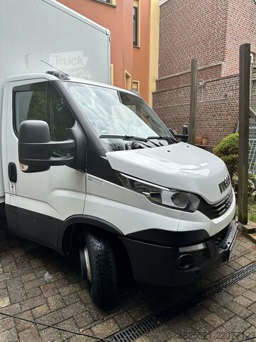 Fourgon tôlé Iveco Daily 70C18A8/P