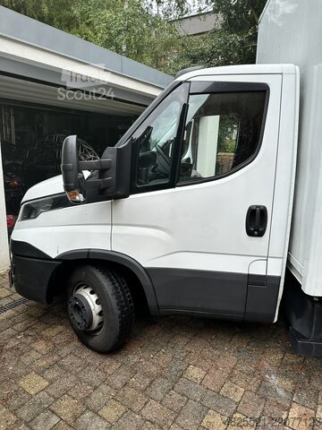 Fourgon tôlé Iveco Daily 70C18A8/P