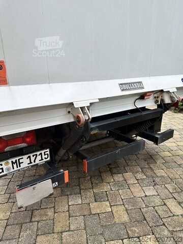Fourgon tôlé Iveco Daily 70C18A8/P