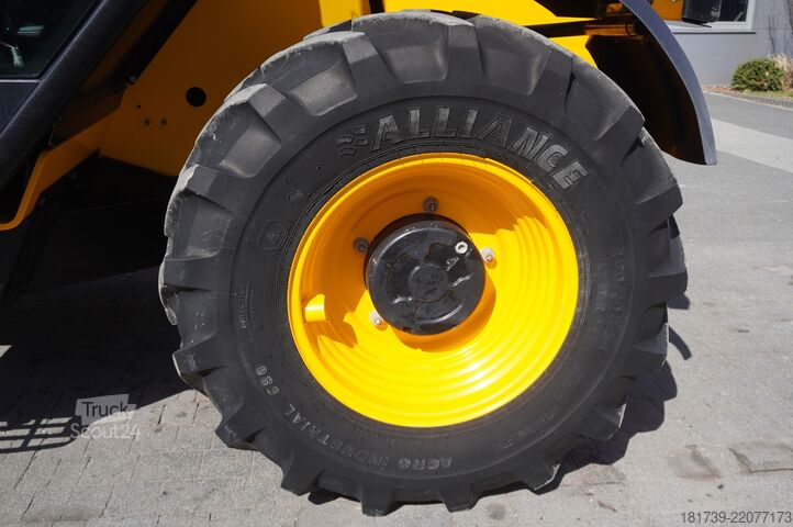 Ładowarka teleskopowa JCB 526-56 AGRI Plus / 5.6 m / joystick