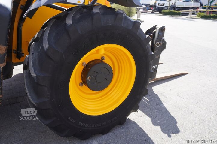 Ładowarka teleskopowa JCB 526-56 AGRI Plus / 5.6 m / joystick