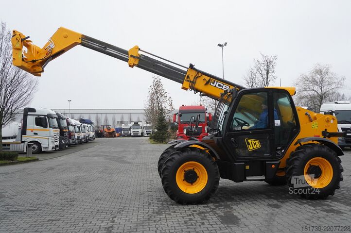 Ładowarka teleskopowa JCB 535-95 / 3.5 T / range 9.5 m / joystick