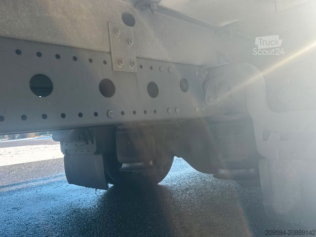 Fourgon isotherme frigorifique MERCEDES-BENZ Atego 3 821 L Kühlkoffer Carrier Xarios 6