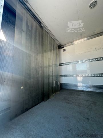Fourgon isotherme frigorifique MERCEDES-BENZ Atego 3  821 L Kühlkoffer Carrier Xarios 6