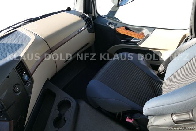 Autószállító teherautó MERCEDES-BENZ Actros 2443 Retarder Kässbohrer Metago