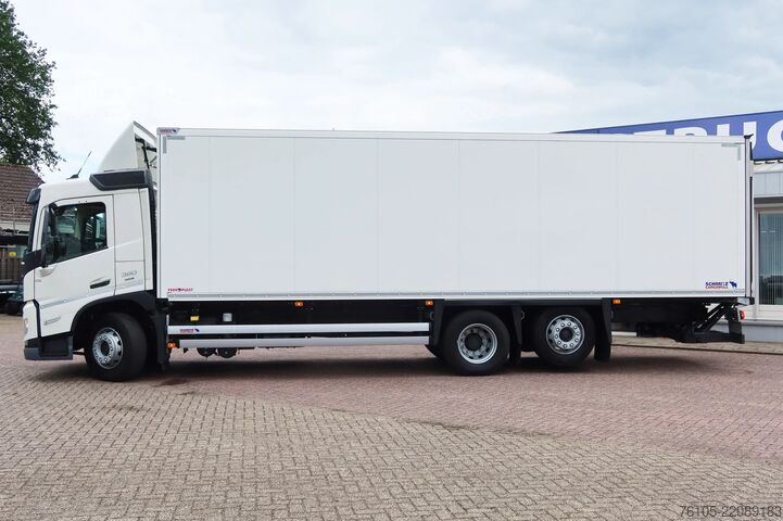 Maleta Volvo FM 380 6x2 Geisoleerde bakwagen +Klep 2.000 kg ...