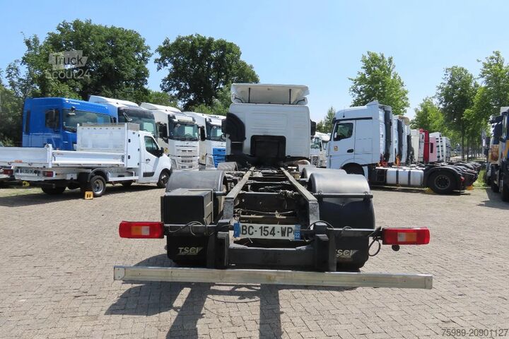 Châssis avec cabine Volvo FM 12.380 8x4 FULL SPRING. 100% condition!