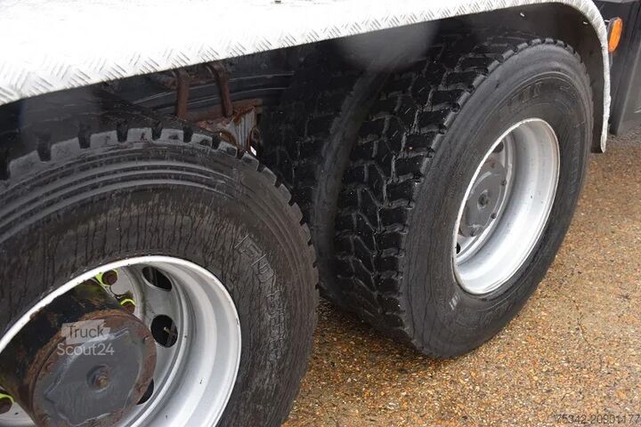 Système de bras à crochet Iveco Trakker 330