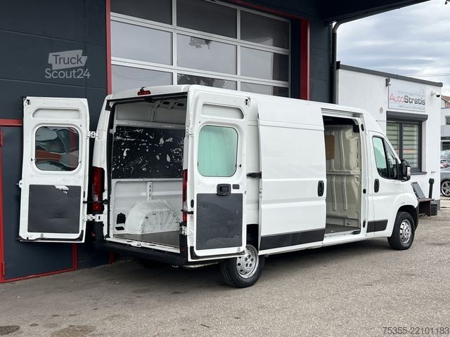 Dodávka s vysokou strechou PEUGEOT Boxer L3H2 Pro BlueHDi Navi Kamera 3-Sitzer