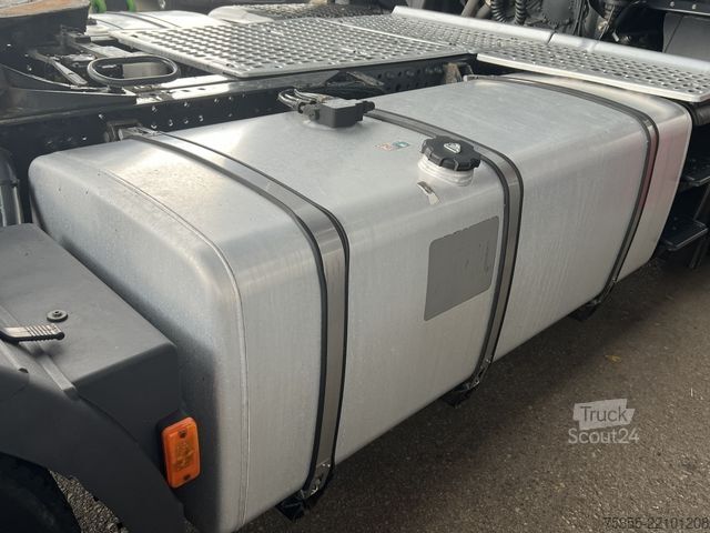 وحدة جرار قياسية IVECO S-WAY AS440S48 E6d ACC Intader NAVI 2xTank Leder