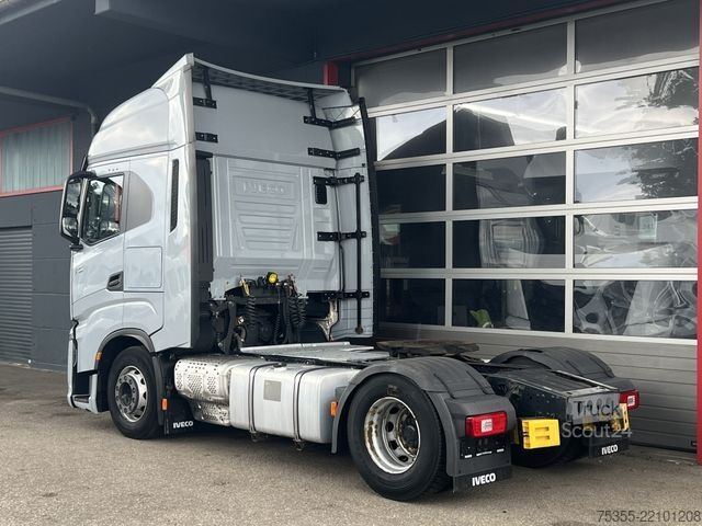 وحدة جرار قياسية IVECO S-WAY AS440S48 E6d ACC Intader NAVI 2xTank Leder