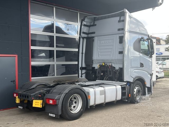وحدة جرار قياسية IVECO S-WAY AS440S48 E6d ACC Intader NAVI 2xTank Leder