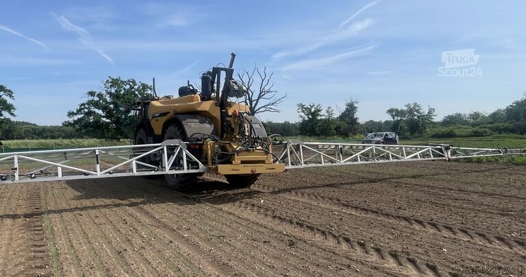 Опрыскиватель для пестицидов Challenger Rogator RG 645 B