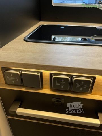 Autorulotă semi-integrată CHALLENGER Teilintegriert 270 Graphite Modell 2026 / Artic