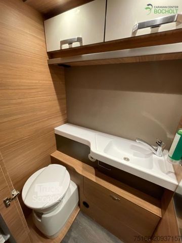 Camping-car semi-intégré WEINSBERG CaraSuite 700 MEG Ehemaliger Mietwagen