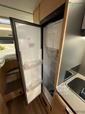 Daļēji integrēta kemperis KNAUS L!VE TI 700 MEG Modell 2025 / LIVE TI / Automati