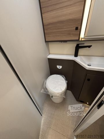 Полуинтегрированный автодом BÜRSTNER B66 TD IT 732 Halbjahreswagen, Automatik, SAT/TV