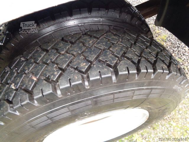 Furgone ribaltabile a tre lati MERCEDES-BENZ 816 D Vario , 4x4  Allrad ,  AHK , guter Zustand