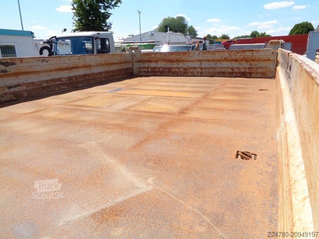 Camion ribaltabile trilaterale MERCEDES-BENZ 918 Atego Kipper Kran  Tachoscheibe  Tüv 1 1/ 26