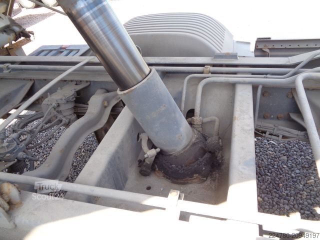 Camion ribaltabile trilaterale MERCEDES-BENZ 918 Atego Kipper Kran  Tachoscheibe  Tüv 1 1/ 26