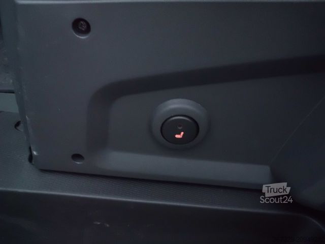 Vans ar augstu jumtu PEUGEOT Boxer Kasten Hochraum 335 L2H2 BlueHDi 165 Stop&