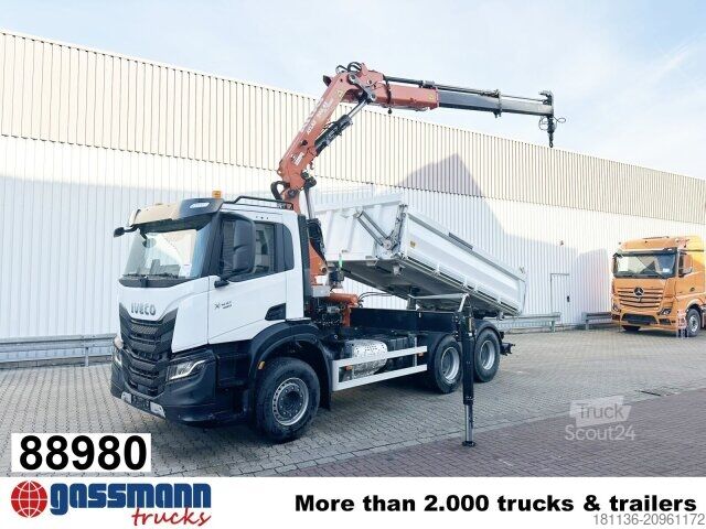 Tipvogn Iveco X-Way AD300X46Z 6x4 mit Kran Atlas AK 206.4E-A2,