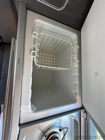 Autocaravana 2022 Volkswagen California Coast | | Automatico | Tetto Sollevabile