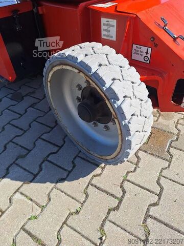Leddelt teleskopisk arbejdsplatform JLG E400AJPN