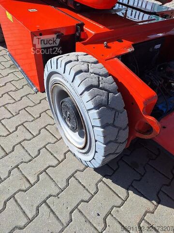 Leddelt teleskopisk arbejdsplatform JLG E400AJPN