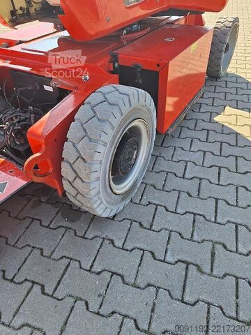 Leddelt teleskopisk arbejdsplatform JLG E400AJPN