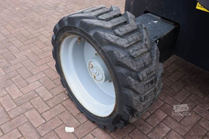 Gelenkteleskoparbeitsbühne Genie Z62/40 Valid inspection, *Guarantee! Diesel, 4x4 D