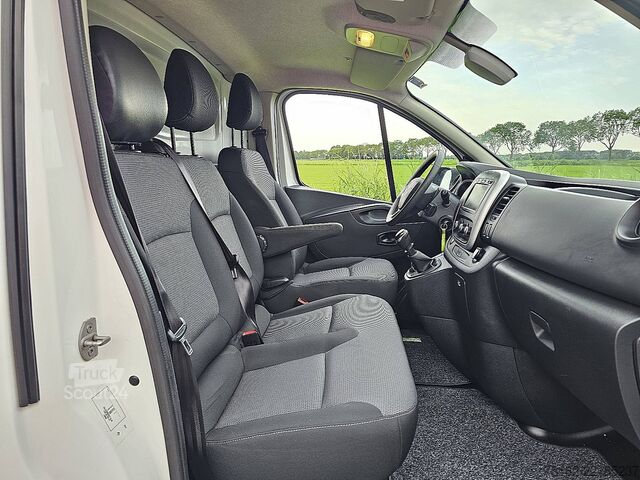 Kombi med högt tak RENAULT TRAFIC 1.6 DCI L2H1 2xZijdeur Navi!