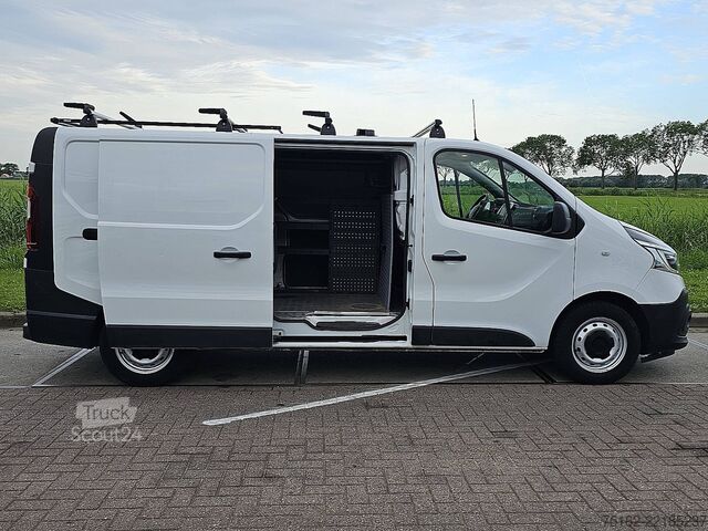 Kombi med högt tak RENAULT TRAFIC 1.6 DCI L2H1 2xZijdeur Navi!