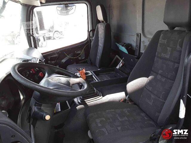 Chassis com cabina Mercedes Axor 1828 manual