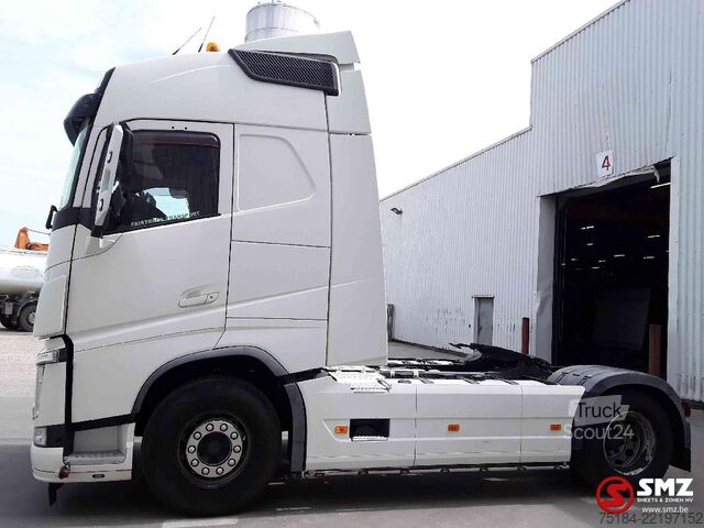 Standardni SZM Volvo FH 460 Globe Special interior