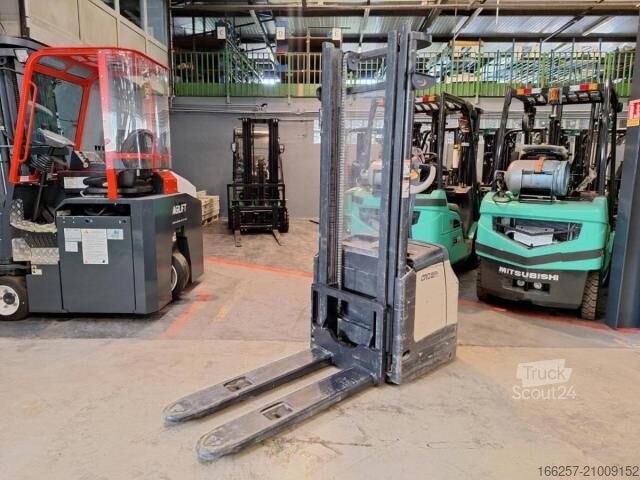 Handmatige stapelaar Crown ES4000-1.6