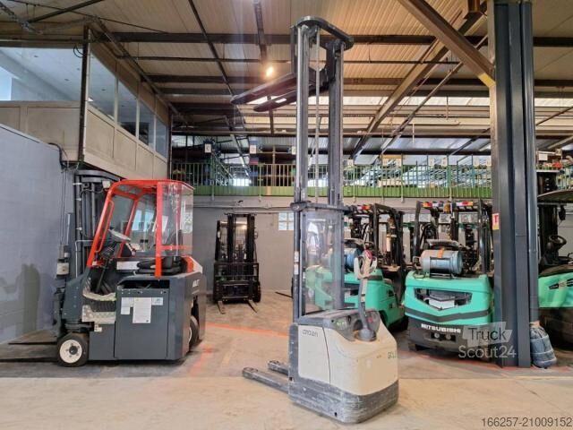 Handmatige stapelaar Crown ES4000-1.6