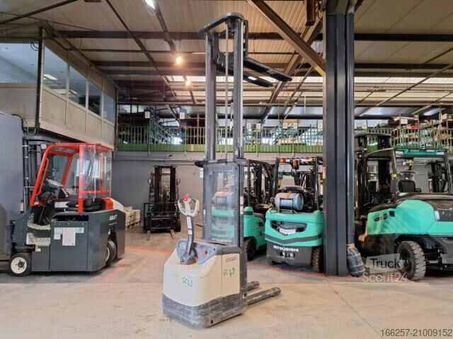 Handmatige stapelaar Crown ES4000-1.6