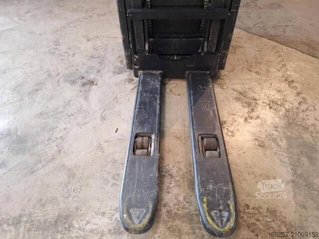 Handmatige stapelaar Crown ES4000-1.6