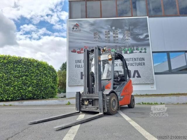 Chariot élévateur frontal Fenwick H30 T - 02