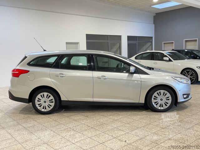 Minibus FORD Focus Turnier 1.5TDCi Business *1.Hand*Navi*SHZ*