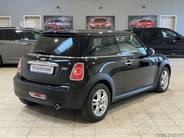 Fourgon MINI Mini One 1.Hand*Teil-Leder*Sportsitze*Panorama